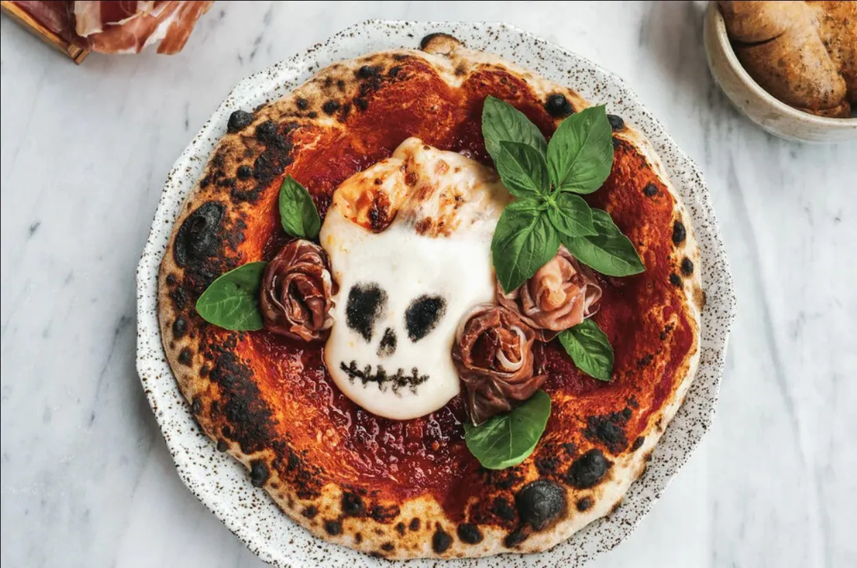 3 cách làm pizza Halloween thơm ngon, kinh dị cho đêm hội hóa trang thêm ấn tượng