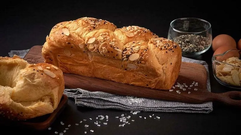 Bánh mì hoa cúc bao nhiêu calo – Cách ăn bánh mì không tăng cân