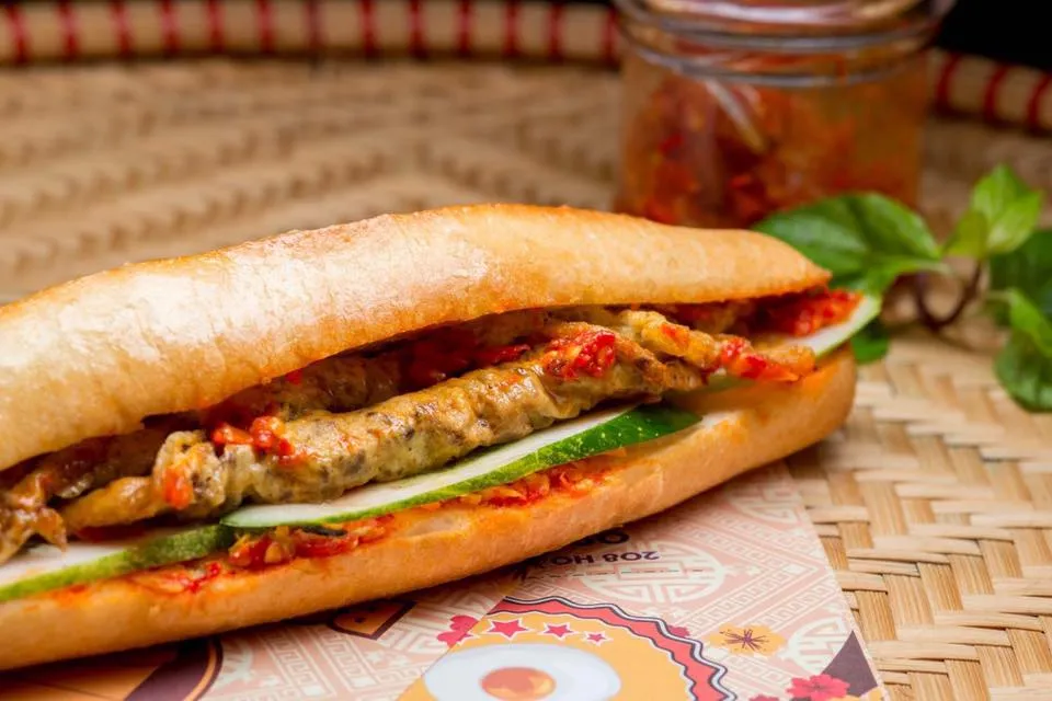 Bánh mì pate bao nhiêu calo – Bí quyết ăn bánh mì pate không béo