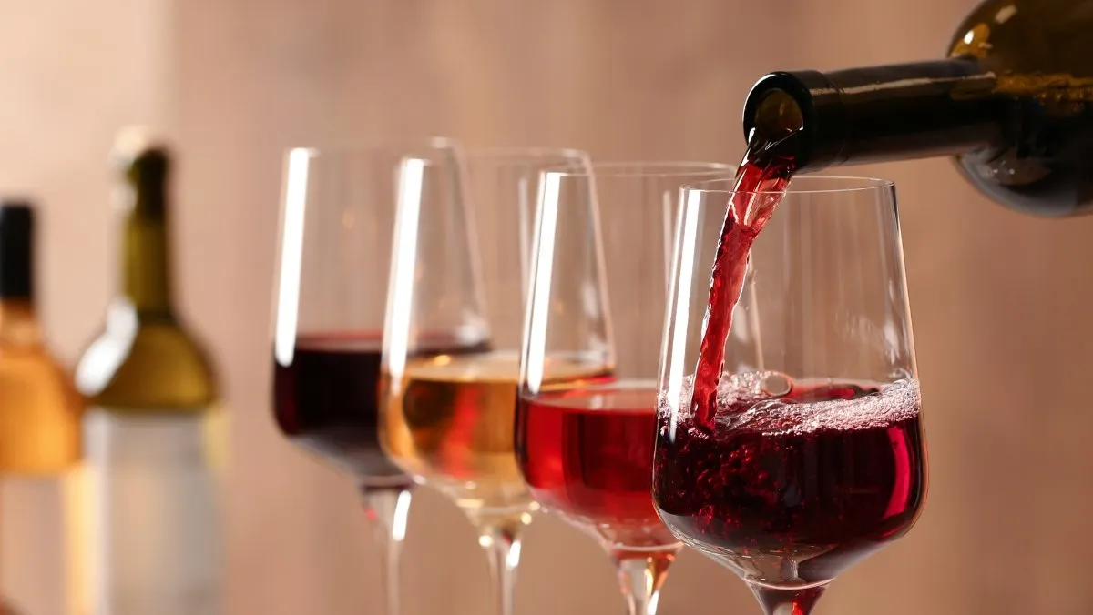 Cách bảo quản rượu đúng chuẩn không làm bay hương vị, dù để chục năm vẫn thơm đậm