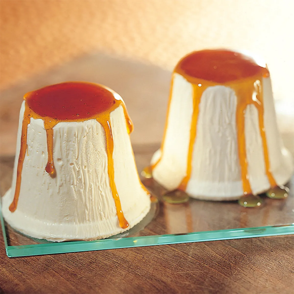 Cách làm Panna Cotta Caramel đơn giản tại nhà với hương vị ngọt ngào, hấp dẫn