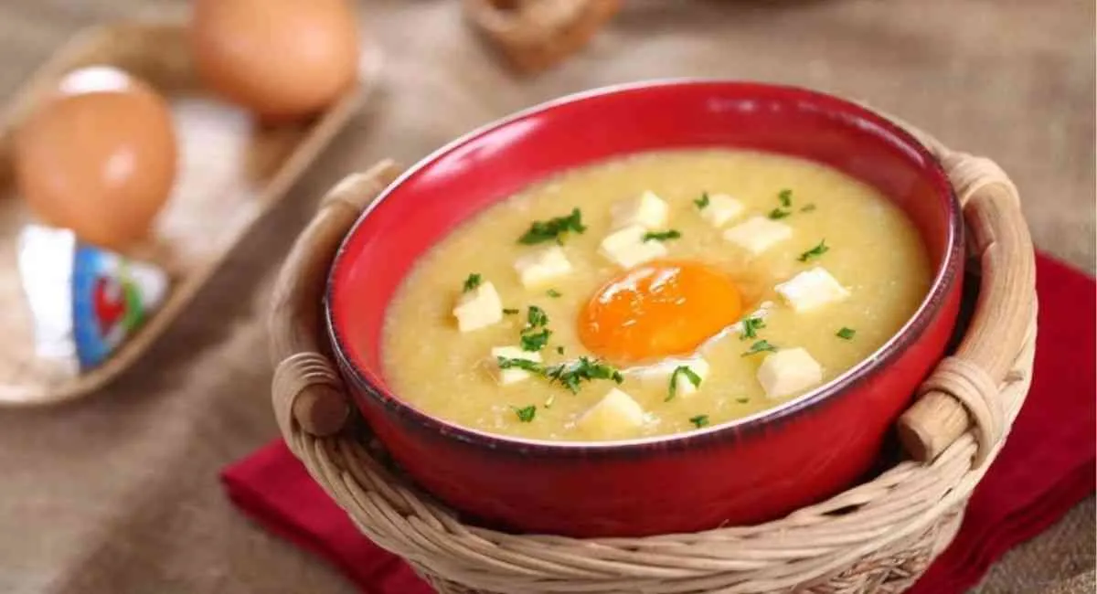 Cách nấu cháo trứng gà phô mai cho bé thơm ngon dễ ăn và giàu dinh dưỡng