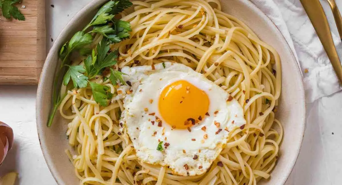 Cách nấu mì spaghetti trứng chuẩn nhất: Chỉ đầu bếp 5 sao mới biết bí quyết này