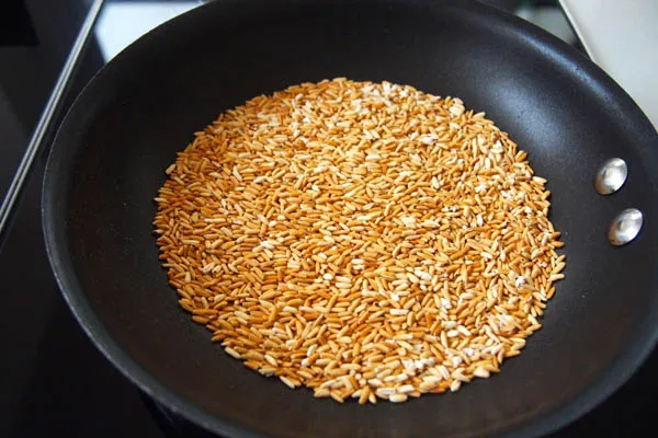 Cách rang gạo nấu cháo vừa vàng vừa thơm ngon