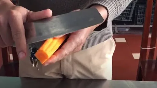 Cách tỉa cà rốt nấu bò kho khéo léo khiến mẹ chồng phải khen nức nở