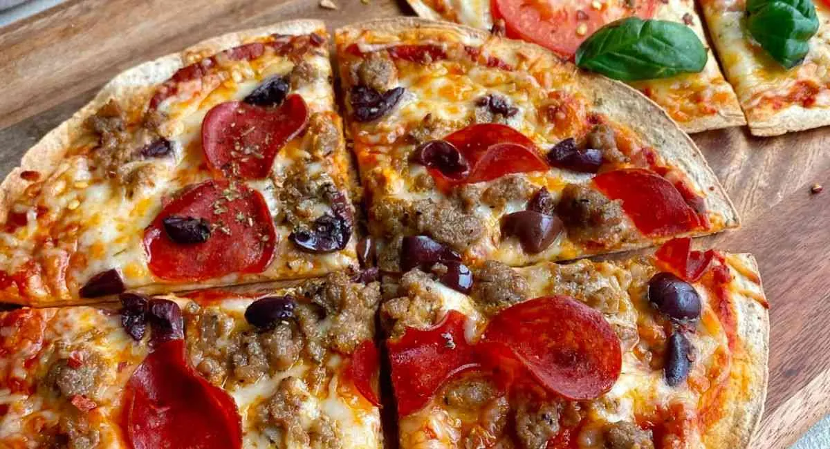 Pizza tortilla: Món ăn nhanh gọn, tiện lợi biến tấu từ bánh Pizza