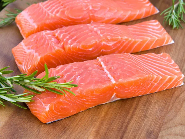 TOP 5 cách nấu cá hồi cho bé 2 tuổi giàu dinh dưỡng cho trẻ thấp còi