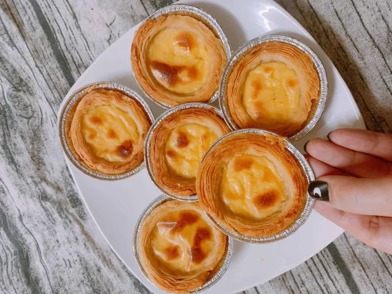 Tráng miệng với món bánh tart mặn phủ phô mai mang hương vị Pháp, đậm đà, quyến rũ