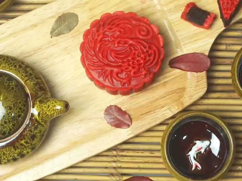 Tự tay làm món bánh trung thu Red Velvet đẹp mắt ngon miệng hợp tặng người yêu