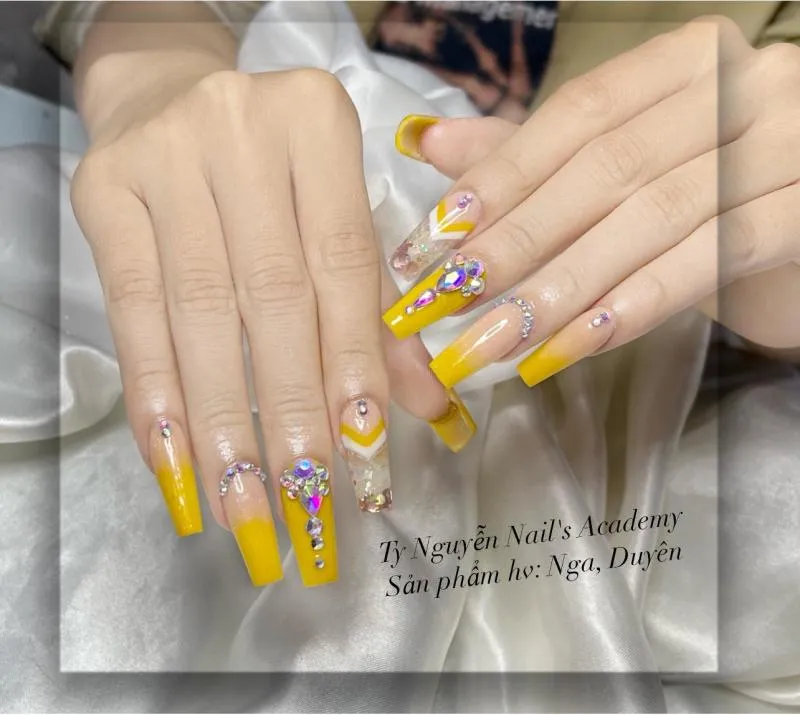 Top 10 Địa chỉ dạy nghề nail uy tín và chất lượng nhất Huế