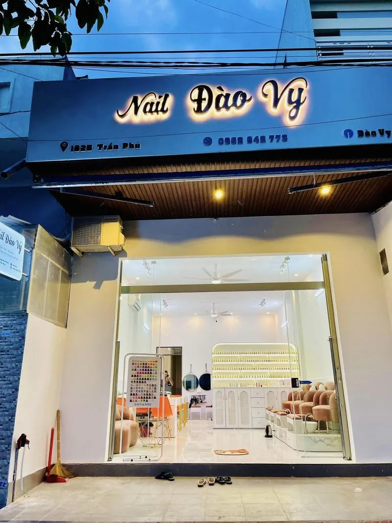 Top 10 Địa chỉ dạy nghề nail uy tín và chất lượng nhất Kon Tum