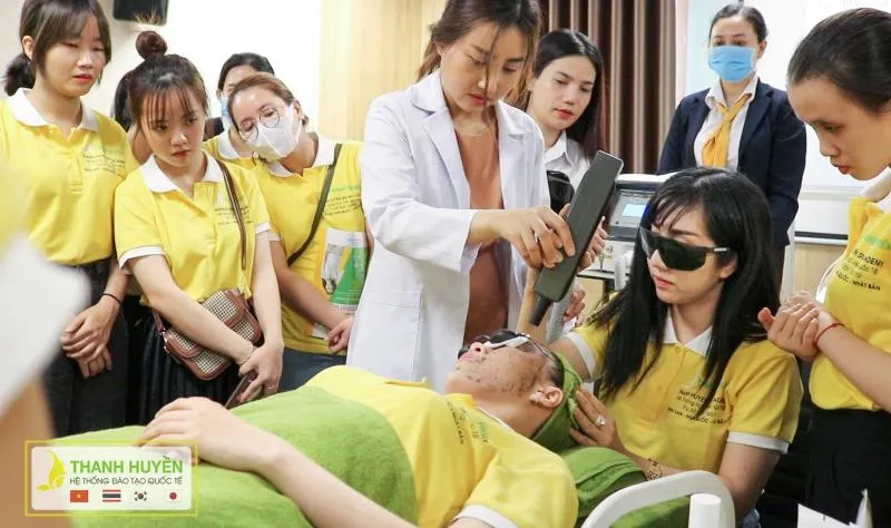 Top 10 trường dạy massage uy tín và chất lượng nhất TPHCM